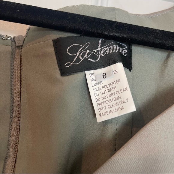 La Femme Surplice Off The Shoulder Column Gown in “Pewter”, Size 8 & 20 NWT - Picture 9 of 12